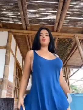 Alejandra Quiroz!!! Sexy dance with erotic body new vid-update