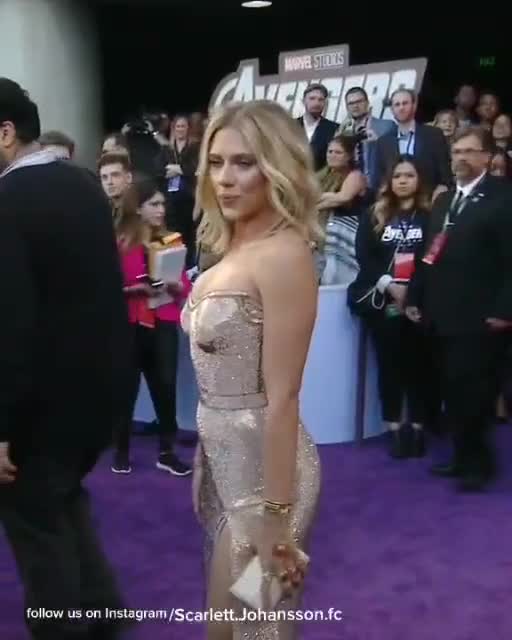 Scarlet Johansson!! Sexy in new video