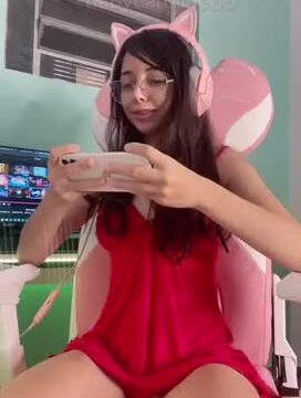 Baby Caroline naked pussy…!!