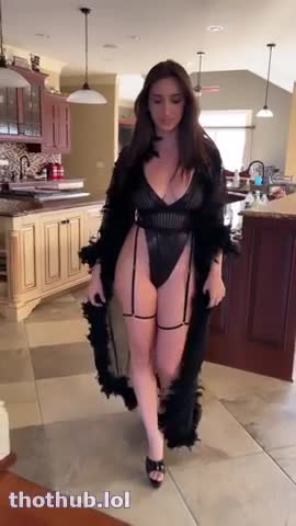Christina Khalil – Sexy in lingerie…