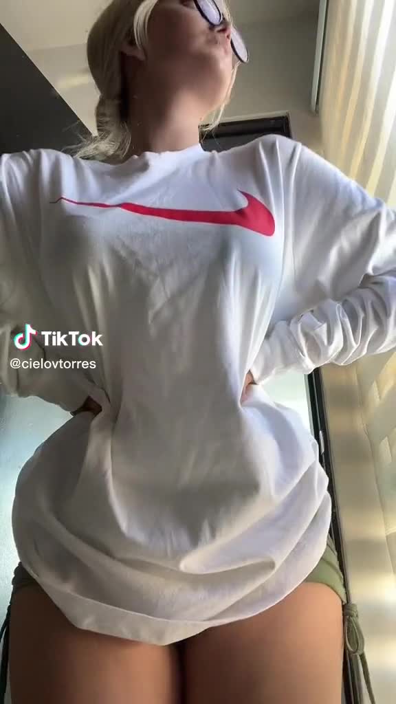 Cielov Torres hot shaking big butt…