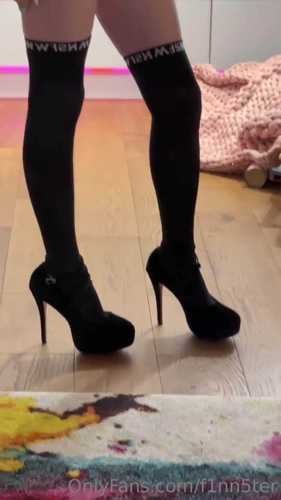 F1nn5ter!! Sexy with erotic body…