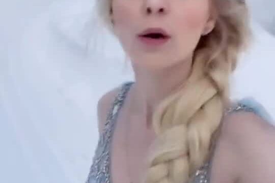 Kallmekris – Sexy frozen queen…
