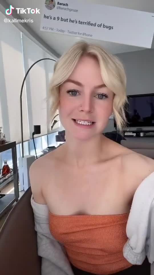 Kallmekris – Sexy in bedroom…