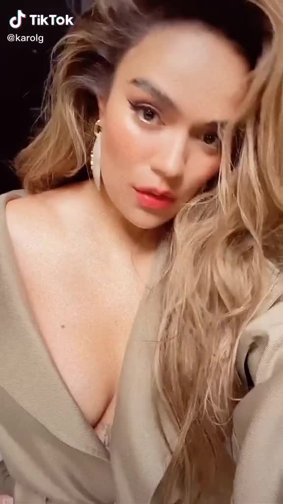 Karol G hot sexy babe…