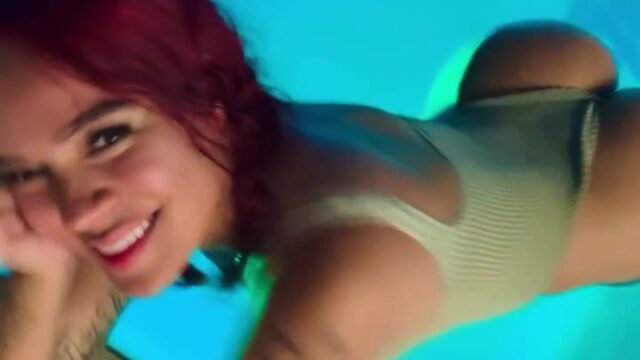 Karol G – Sexy in the pool…