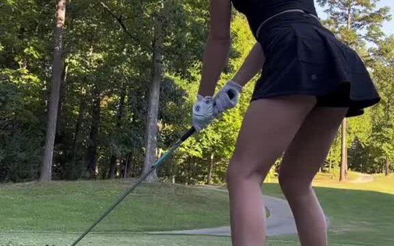 Natalie Decker – Sexy in golf…