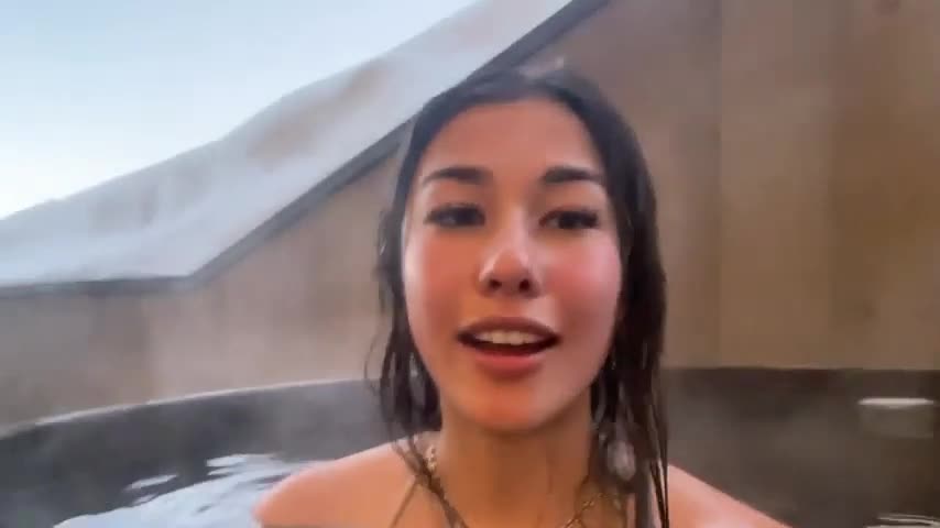 Ppwyang nude shower…