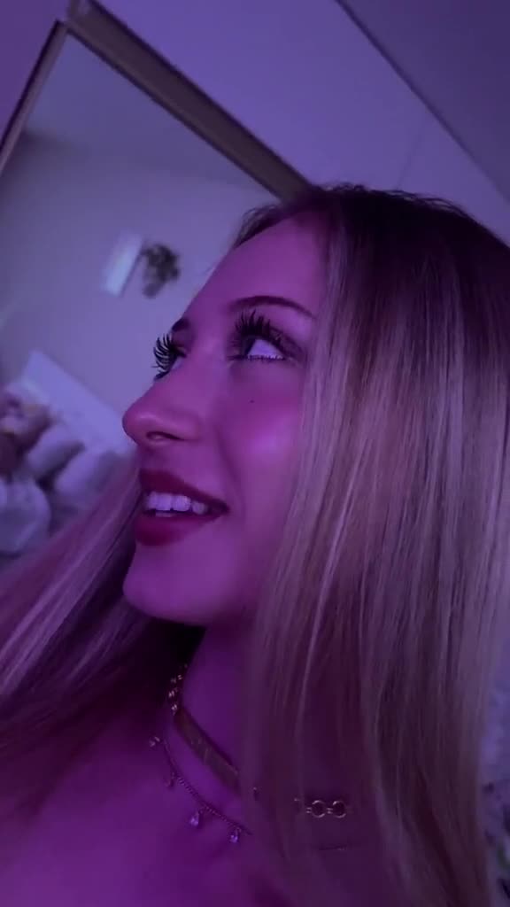 Sofia Diamond in bedroom…