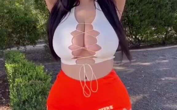 Jasmyn2juiicy – Sexy with erotic body