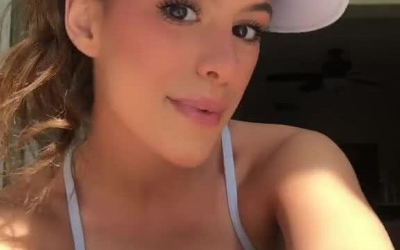 Madisyn Shipman!! Sexy with erotic body…