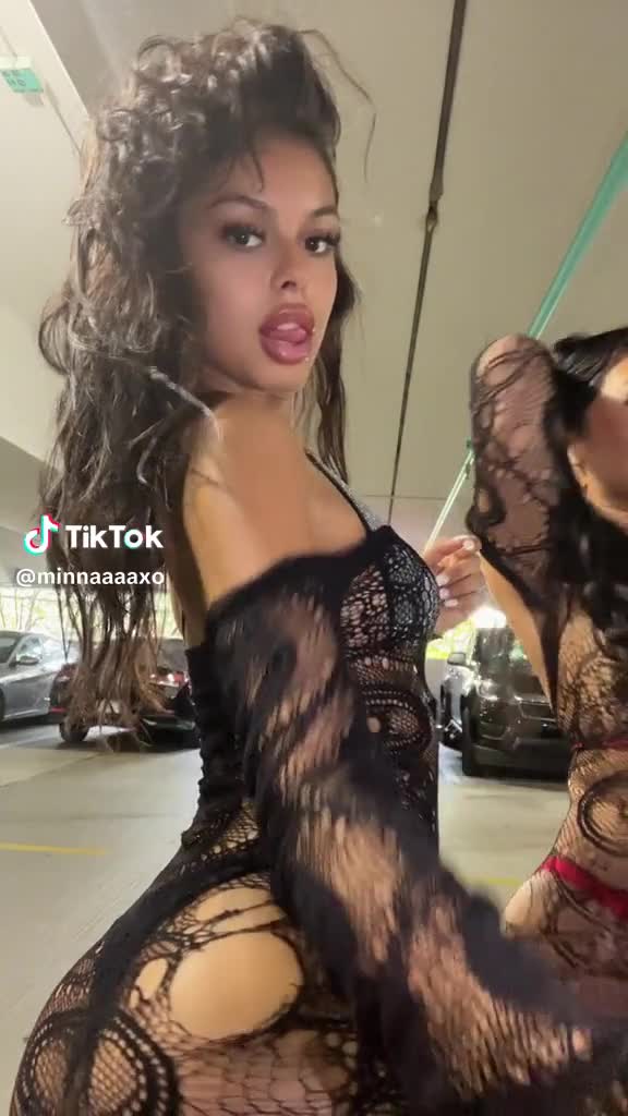 Minaaxo – Sexy in lingerie