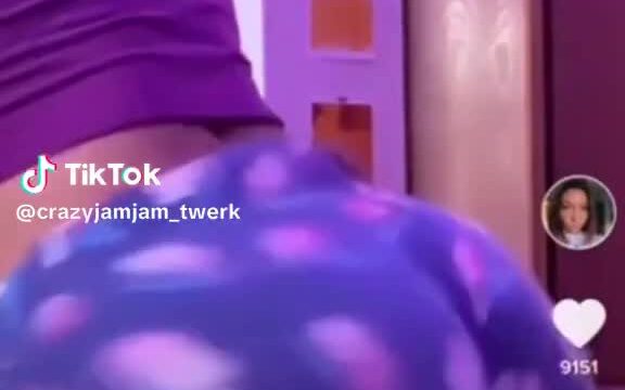 Crazyjamjam twerking ass