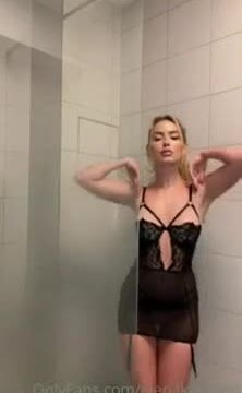 Elena Kamperi – Nude shower in bathroom