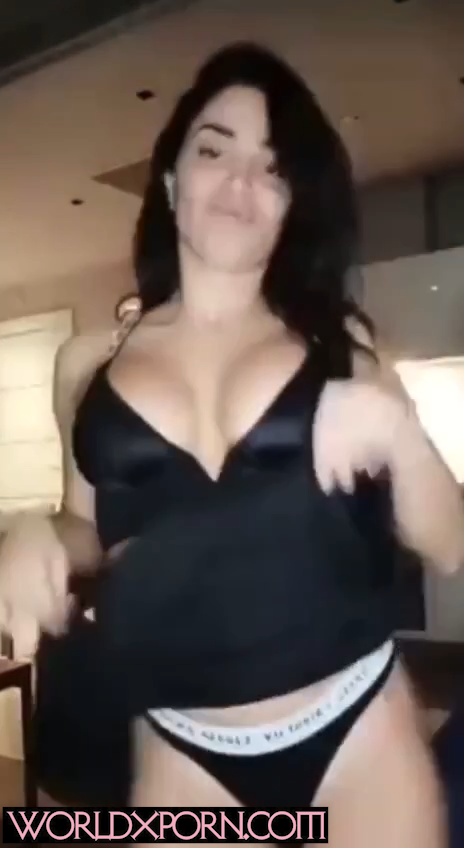 Serpil Cansiz – Sexy with erotic body