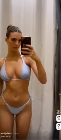 Emily Feld!!! Sexy in lingerie