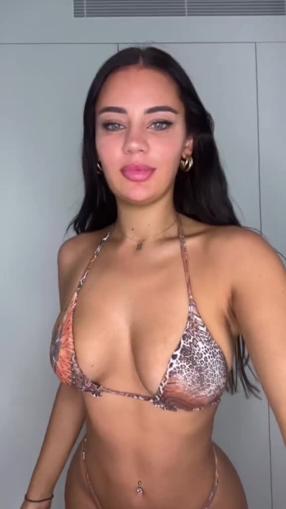 Hannah Marbles – Sexy in lingerie!!!