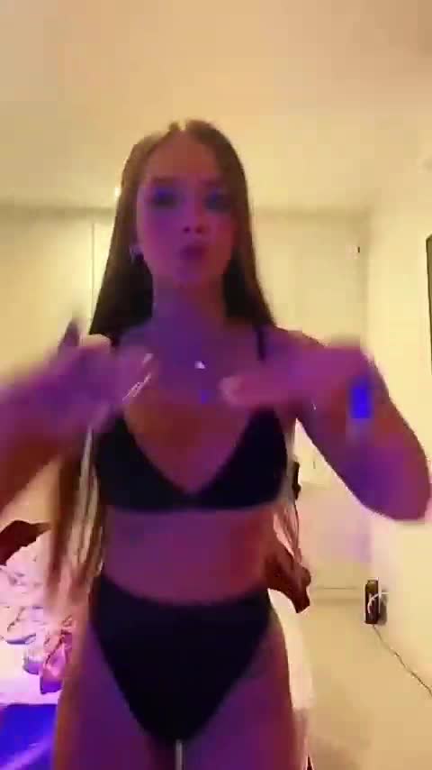 Mel Maia!! Sexy in lingerie