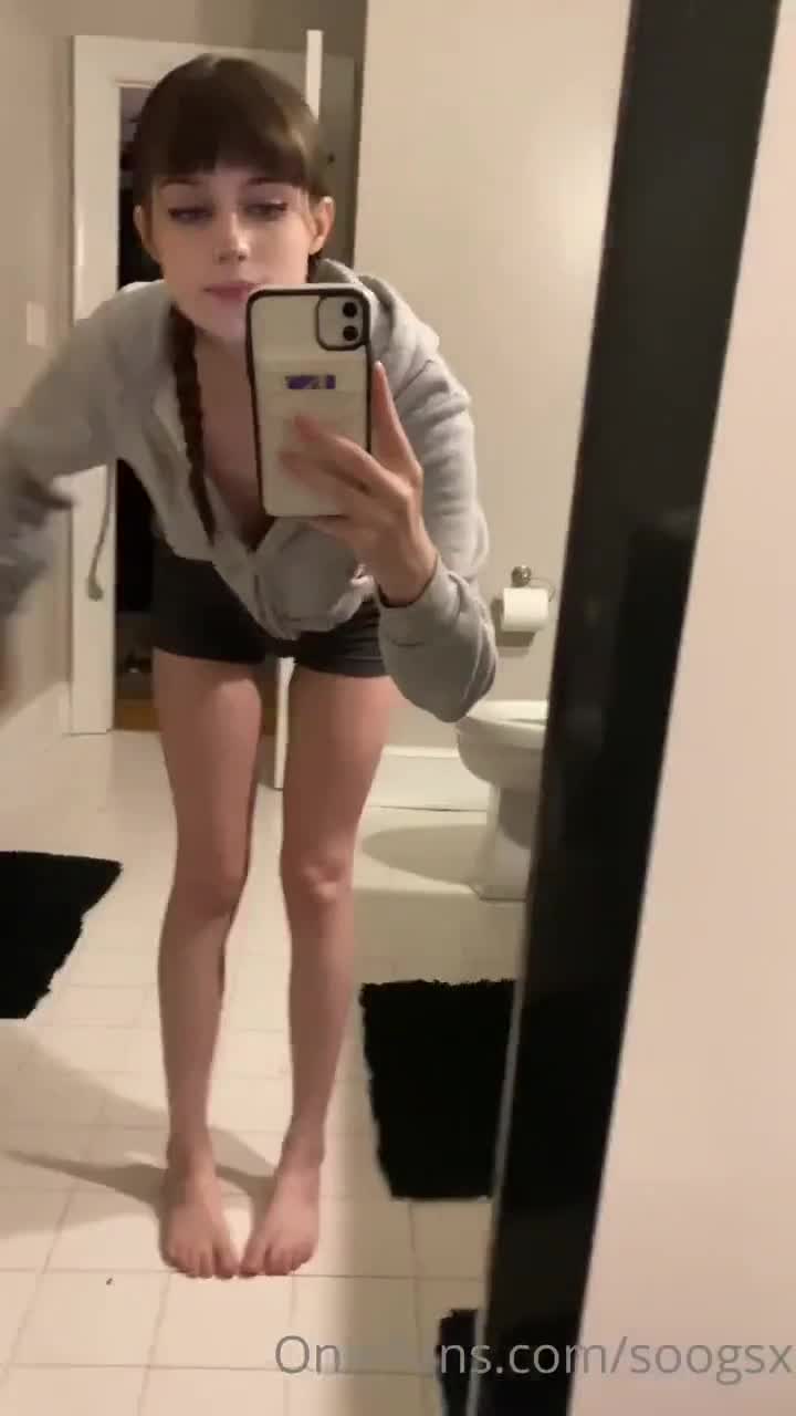 Soogsx naked big boobs in bedroom!!!