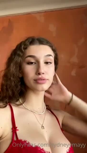 Sydney May – Sexy with erotic body