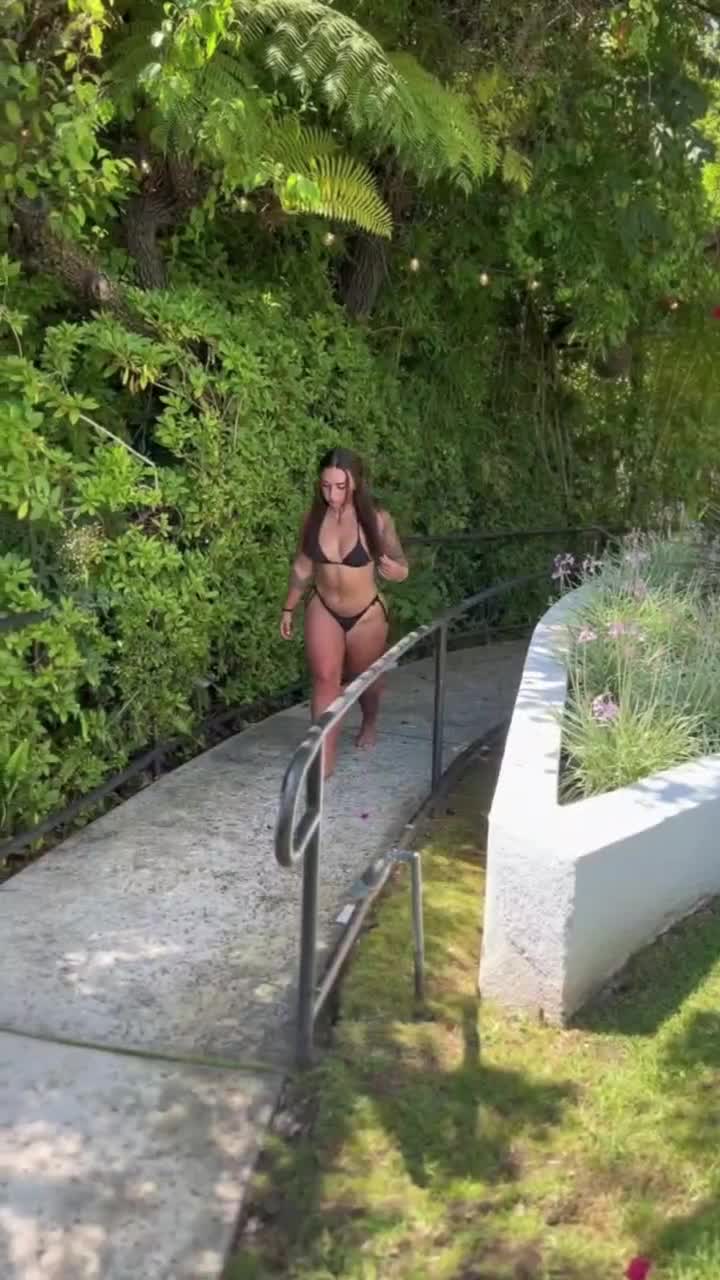 Abby Berner hot sexy outside!!! New Onlyfans video leaked