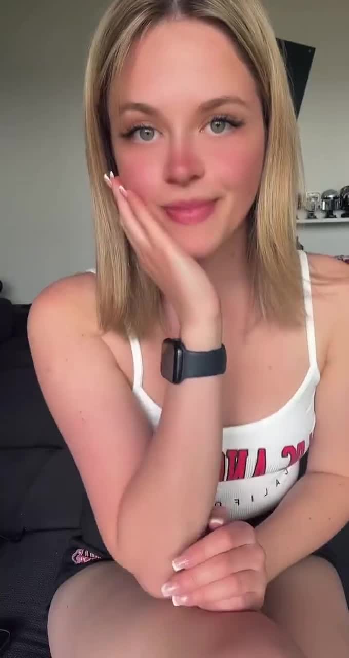 Cupcax – Nude show in bedroom!!! Viral video leaked