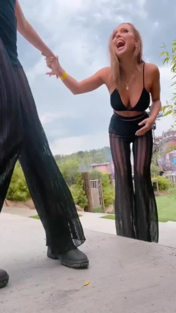Luna Stevens sexy show with her friend!!! So hot
