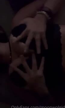 Moonwolfgirl naked show big boobs on bed!!! So hot