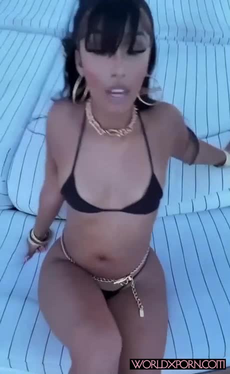 Rubi Rose – show erotic body hot video trending onlyfans leaked!!!