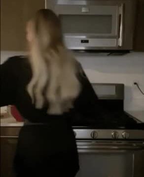 Kinsey Wolanski nude big boobs tease!!! New Onlyfans trending video leaked so hot