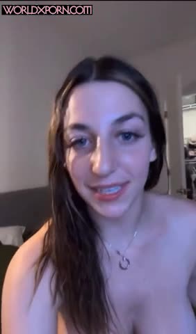 Megmariiee/Mrggyeggo/Megan McCathy – Nude show in red… Omg!!! Hot Onlyfans video leaked
