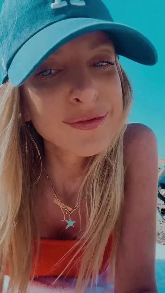 Lindsie Chrisley new sexy video!!! So hot