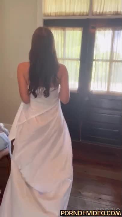 Sophie mudd naked big boobs with her friend!!! Hot Onlyfans video leaked