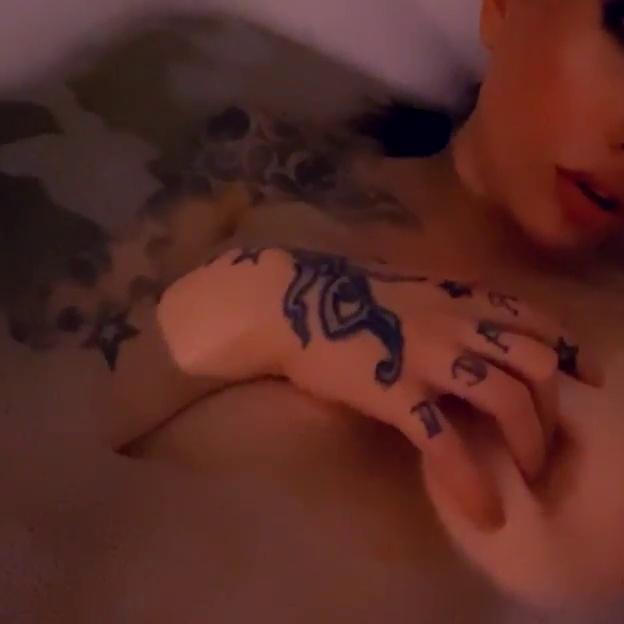 Vera Bambi Rubbing in Bathtub Video Leaked