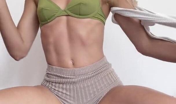 Lina Belfiore Sexy Bikini Tease PPV Video Leaked