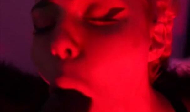 Kristen Hancher Batwoman POV Masturbation Video Leaked